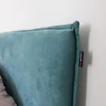 Aqua *